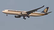 Singapore Airlines Airbus A330-343E (9V-SSC) at  Bangkok - Suvarnabhumi International, Thailand