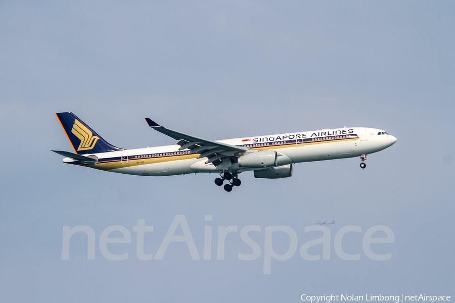Singapore Airlines Airbus A330-343E (9V-SSC) | Photo 369727