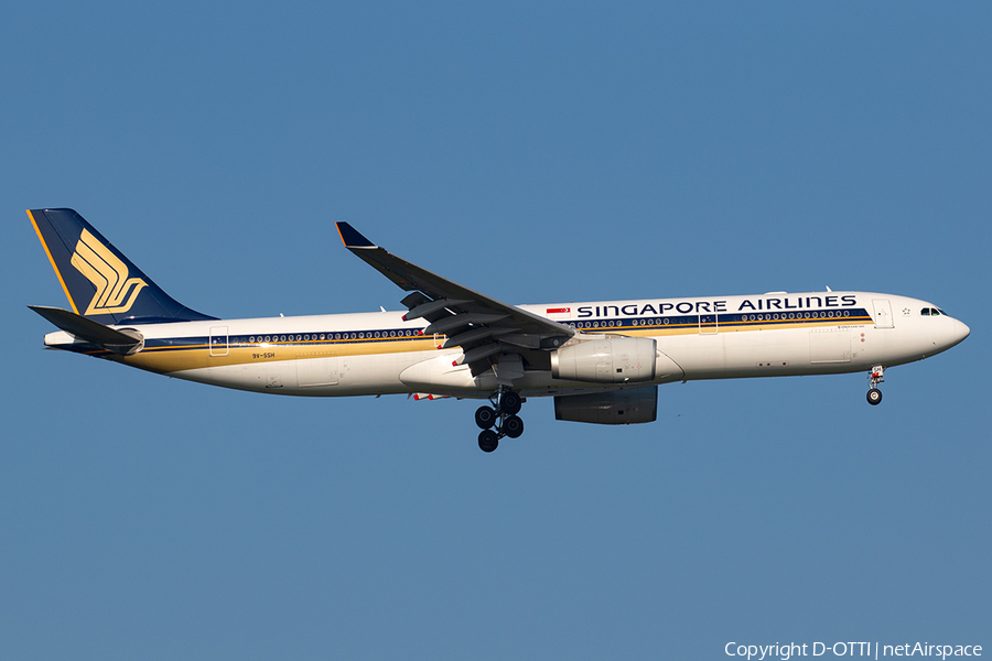 Singapore Airlines Airbus A330-343 (9V-SSH) | Photo 284900