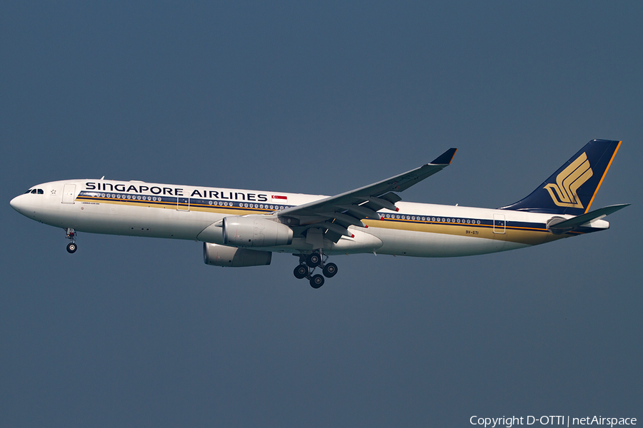 Singapore Airlines Airbus A330-343 (9V-STI) | Photo 397345