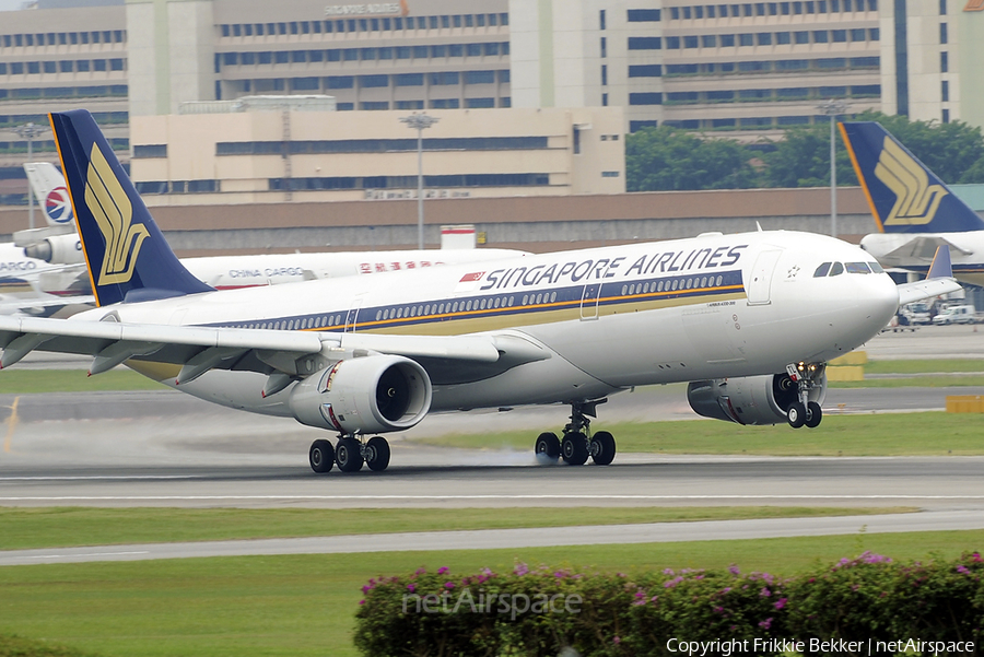 Singapore Airlines Airbus A330-343X (9V-STL) | Photo 21481