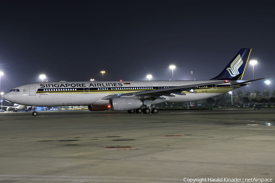 Singapore Airlines Airbus A330-343E (9V-STM) | Photo 307274