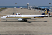 Singapore Airlines Airbus A330-343 (9V-STN) at  Nagoya - Chubu Centrair International, Japan