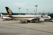 Singapore Airlines Airbus A330-343E (9V-STR) at  Singapore - Changi, Singapore