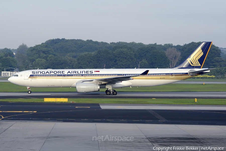 Singapore Airlines Airbus A330-343E (9V-STS) | Photo 26641
