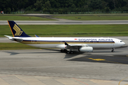 Singapore Airlines Airbus A330-343X (9V-STT) at  Singapore - Changi, Singapore
