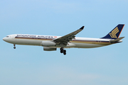 Singapore Airlines Airbus A330-343 (9V-STU) at  Singapore - Changi, Singapore
