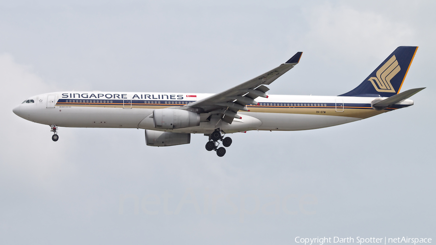 Singapore Airlines Airbus A330-343E (9V-STW) | Photo 313469