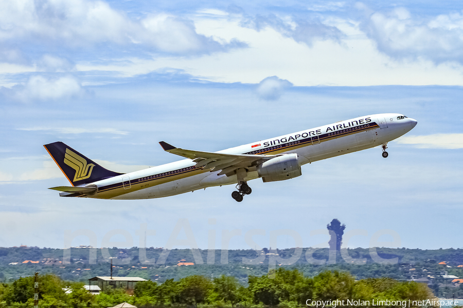Singapore Airlines Airbus A330-343E (9V-STY) | Photo 437987