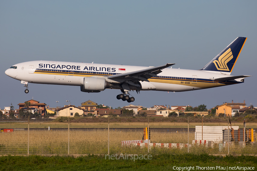 Singapore Airlines Boeing 777-212(ER) (9V-SVB) | Photo 160982