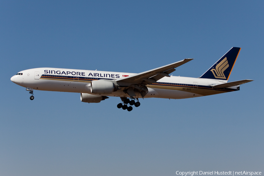 Singapore Airlines Boeing 777-212(ER) (9V-SVC) | Photo 443981