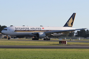 Singapore Airlines Boeing 777-212(ER) (9V-SVG) at  Christchurch - International, New Zealand