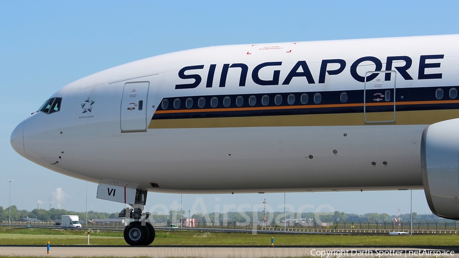Singapore Airlines Boeing 777-212(ER) (9V-SVI) | Photo 210157