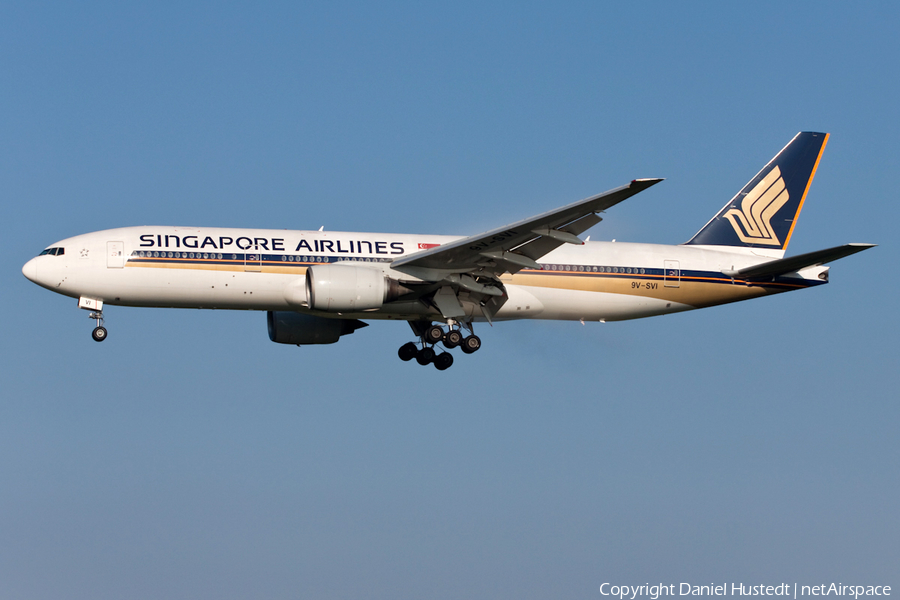 Singapore Airlines Boeing 777-212(ER) (9V-SVI) | Photo 502193