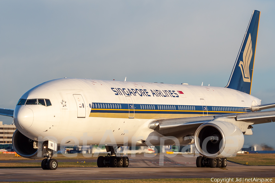 Singapore Airlines Boeing 777-212(ER) (9V-SVI) | Photo 68791