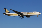 Singapore Airlines Boeing 777-212(ER) (9V-SVL) at  Rome - Fiumicino (Leonardo DaVinci), Italy