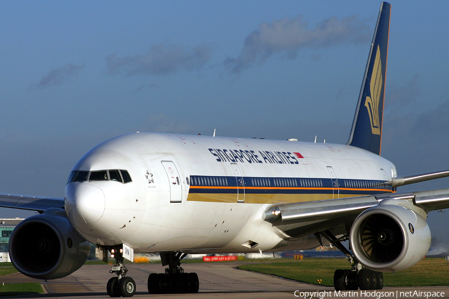 Singapore Airlines Boeing 777-212(ER) (9V-SVN) | Photo 1618