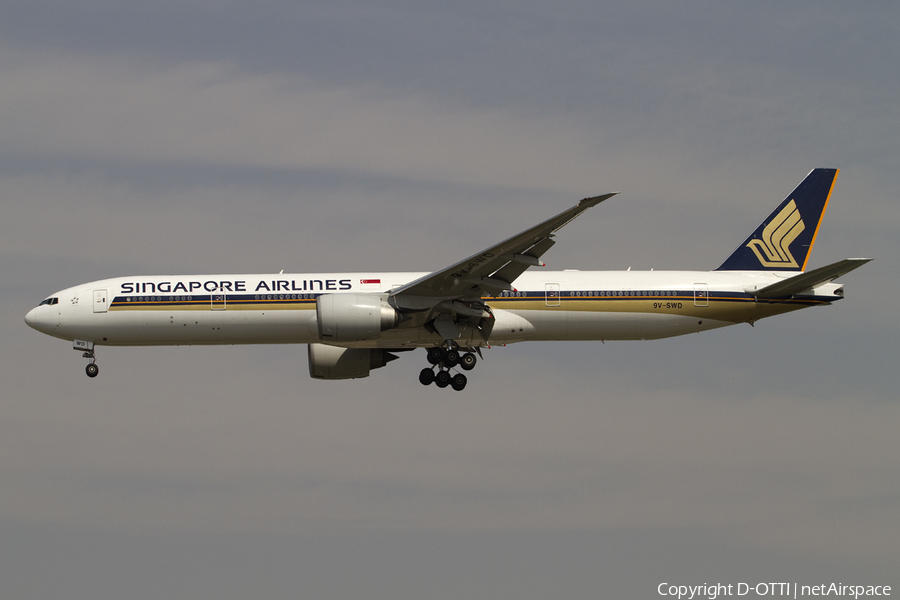 Singapore Airlines Boeing 777-312(ER) (9V-SWD) | Photo 407070