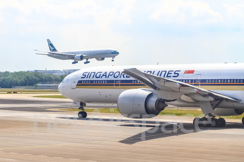 Singapore Airlines Boeing 777-312(ER) (9V-SWD) at  Singapore - Changi, Singapore
