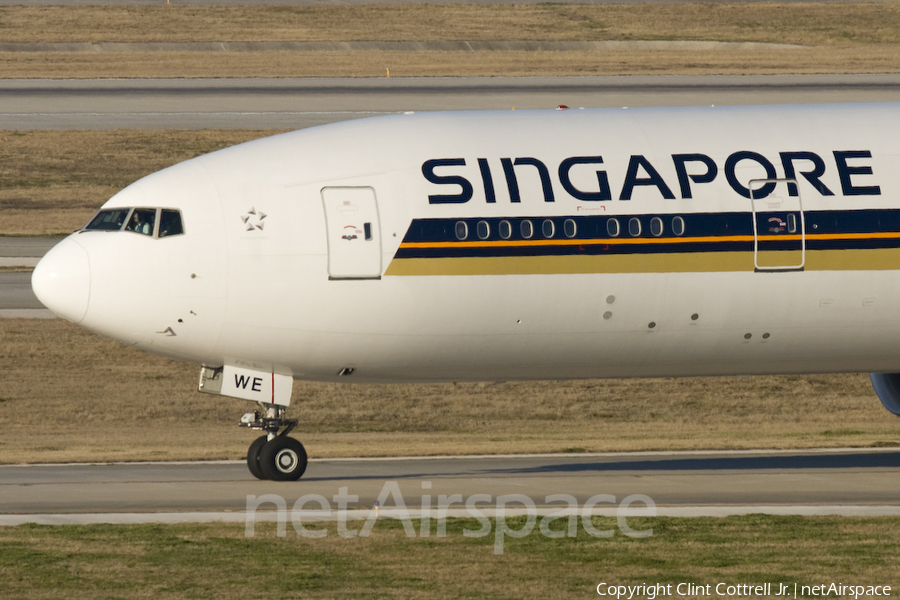Singapore Airlines Boeing 777-312(ER) (9V-SWE) | Photo 39929