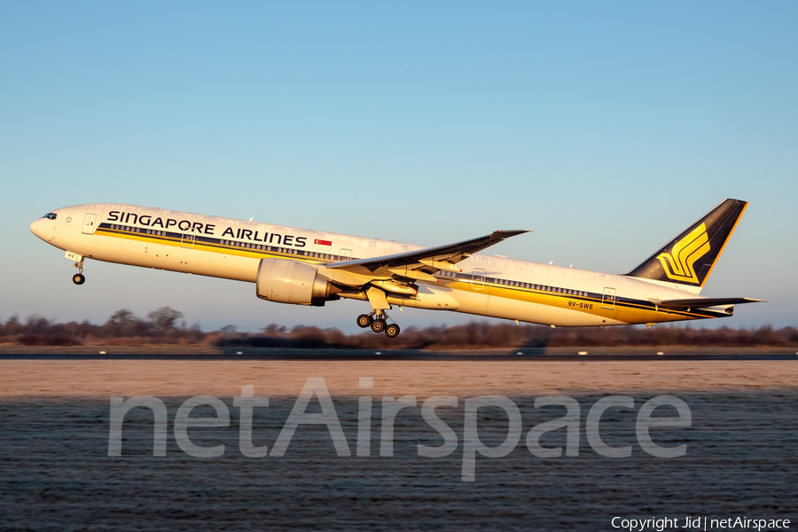 Singapore Airlines Boeing 777-312(ER) (9V-SWE) | Photo 64148