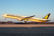 Singapore Airlines Boeing 777-312(ER) (9V-SWE) at  Manchester - International (Ringway), United Kingdom