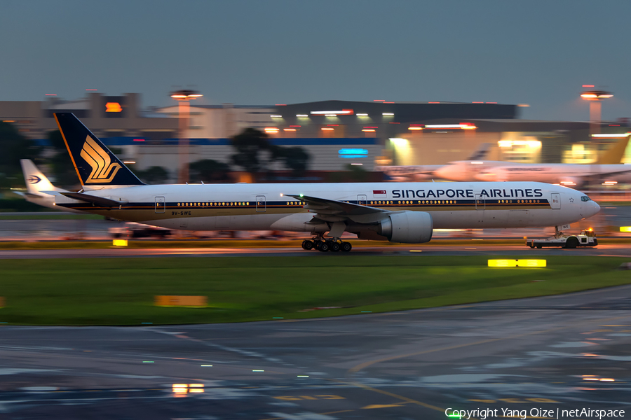 Singapore Airlines Boeing 777-312(ER) (9V-SWE) | Photo 172286