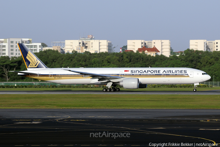 Singapore Airlines Boeing 777-312(ER) (9V-SWE) | Photo 17919
