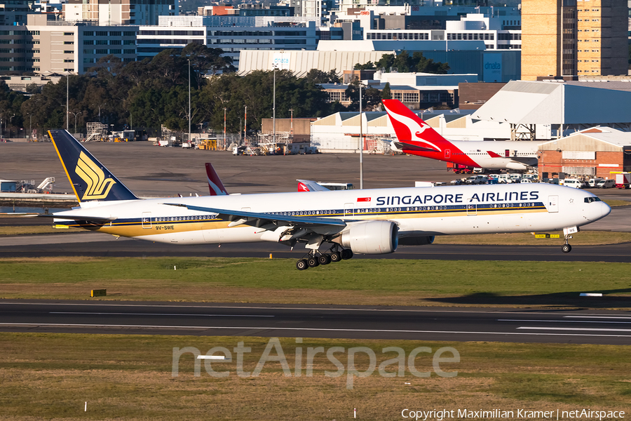 Singapore Airlines Boeing 777-312(ER) (9V-SWE) | Photo 389862