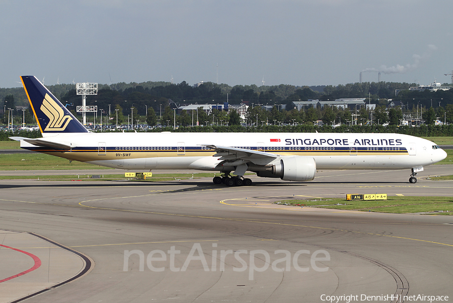 Singapore Airlines Boeing 777-312(ER) (9V-SWF) | Photo 384877