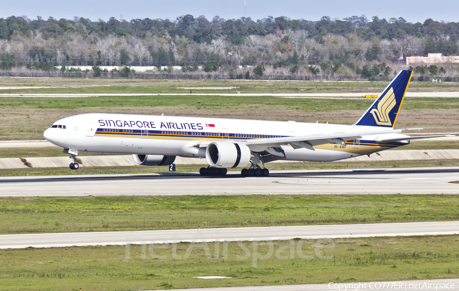 Singapore Airlines Boeing 777-312(ER) (9V-SWF) | Photo 3016
