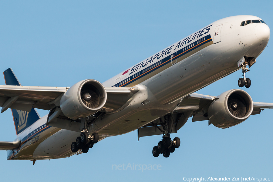 Singapore Airlines Boeing 777-312(ER) (9V-SWF) | Photo 345379