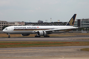 Singapore Airlines Boeing 777-312(ER) (9V-SWG) at  London - Heathrow, United Kingdom