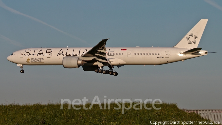 Singapore Airlines Boeing 777-312(ER) (9V-SWI) | Photo 183288
