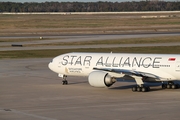 Singapore Airlines Boeing 777-312(ER) (9V-SWI) at  Houston - George Bush Intercontinental, United States