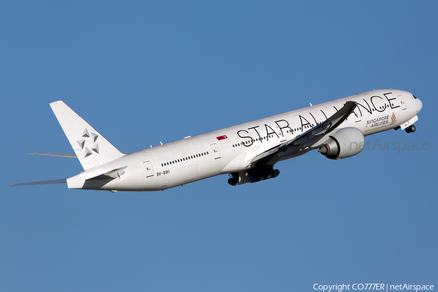 Singapore Airlines Boeing 777-312(ER) (9V-SWI) | Photo 22670