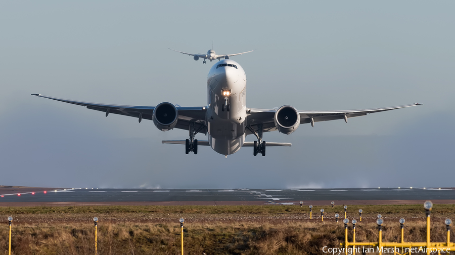 Singapore Airlines Boeing 777-312(ER) (9V-SWI) | Photo 138396