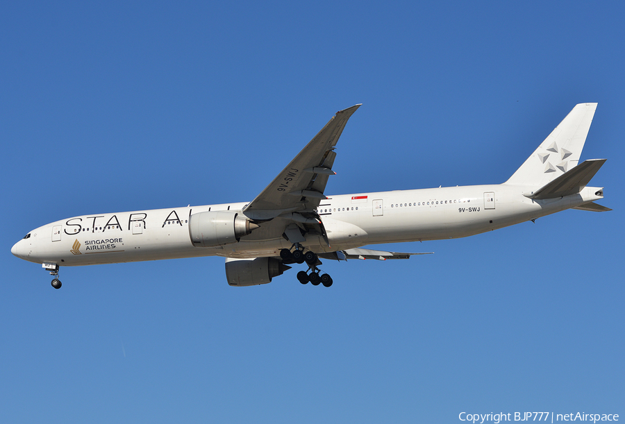Singapore Airlines Boeing 777-312(ER) (9V-SWJ) | Photo 189233