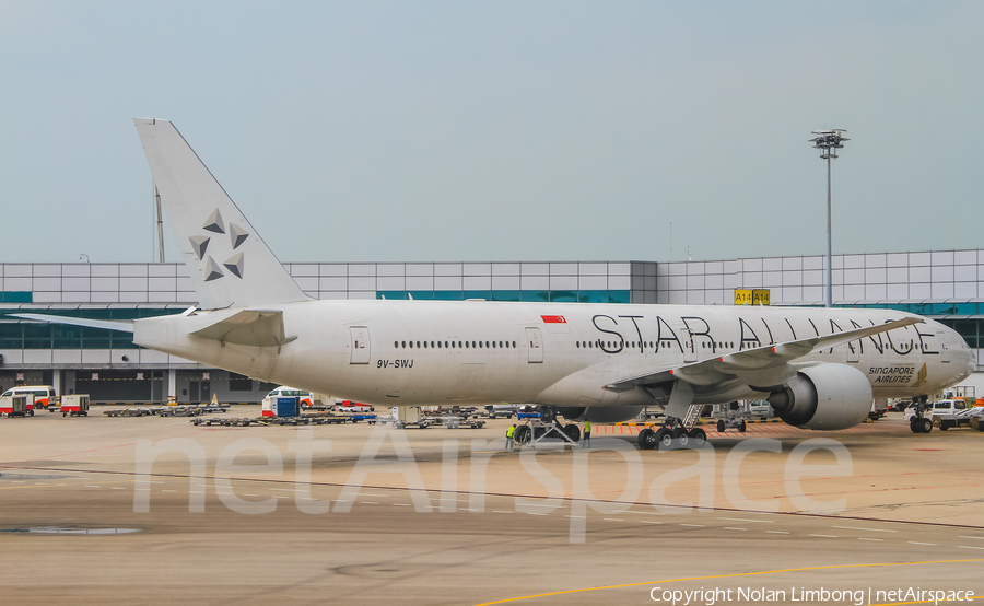 Singapore Airlines Boeing 777-312(ER) (9V-SWJ) | Photo 366811