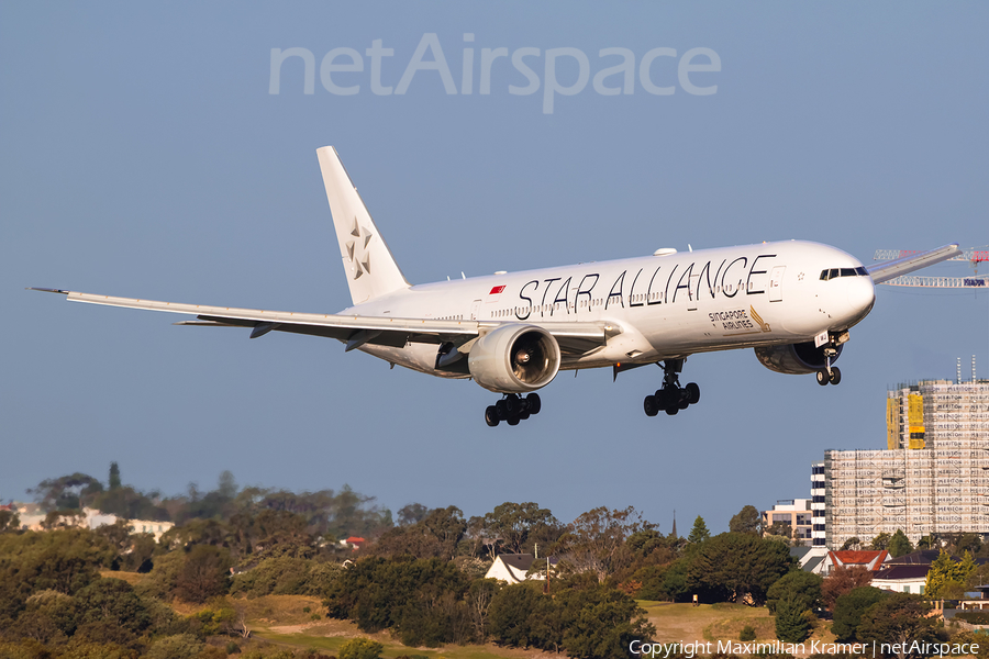 Singapore Airlines Boeing 777-312(ER) (9V-SWJ) | Photo 390946