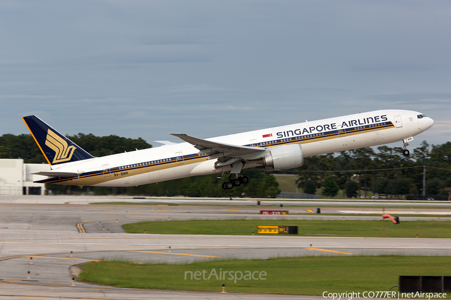 Singapore Airlines Boeing 777-312(ER) (9V-SWK) | Photo 31951