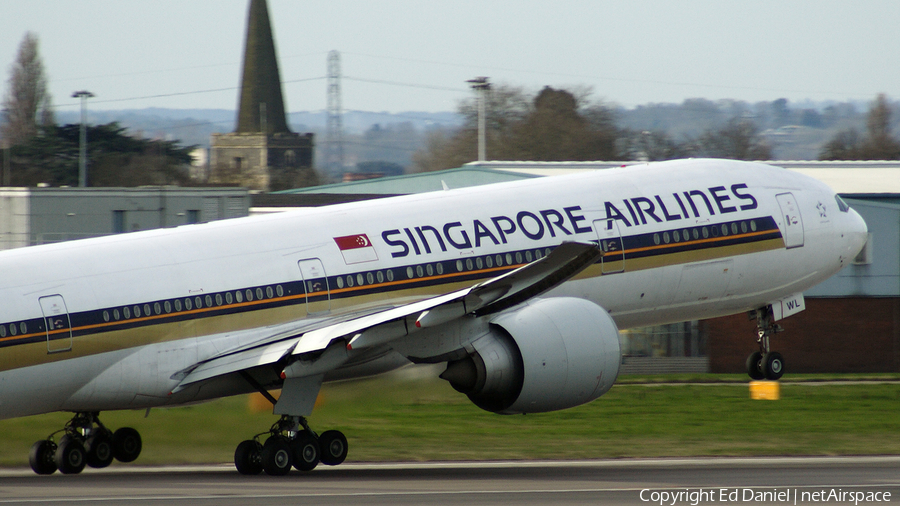 Singapore Airlines Boeing 777-312(ER) (9V-SWL) | Photo 149497