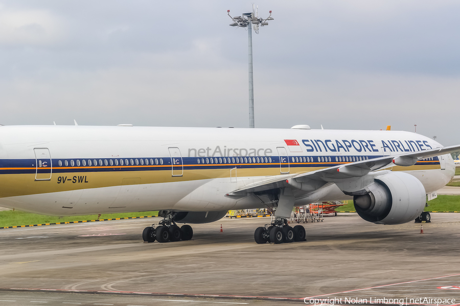 Singapore Airlines Boeing 777-312(ER) (9V-SWL) | Photo 594238
