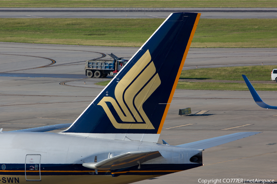 Singapore Airlines Boeing 777-312(ER) (9V-SWN) | Photo 95136