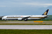 Singapore Airlines Boeing 777-312(ER) (9V-SWO) at  Manchester - International (Ringway), United Kingdom