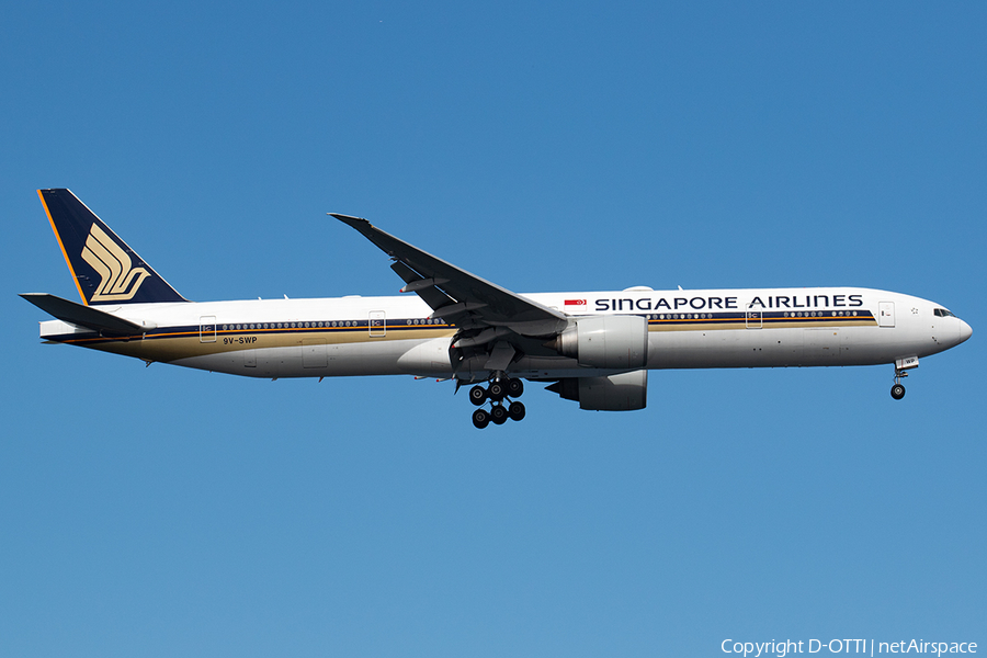 Singapore Airlines Boeing 777-312(ER) (9V-SWP) | Photo 592546
