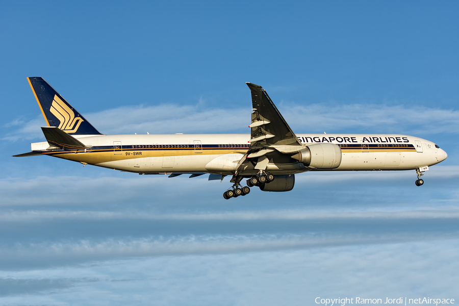 Singapore Airlines Boeing 777-312(ER) (9V-SWR) | Photo 142439