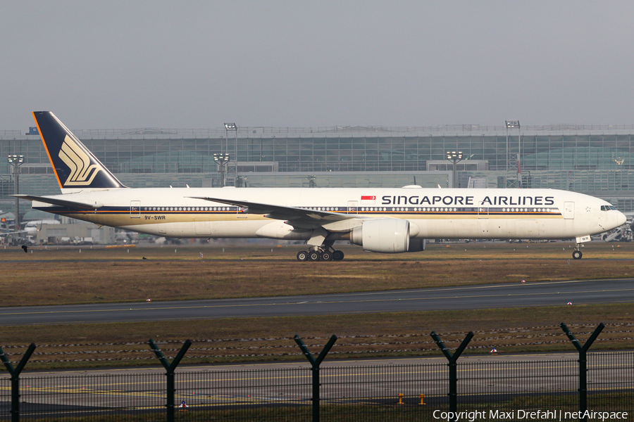 Singapore Airlines Boeing 777-312(ER) (9V-SWR) | Photo 489013