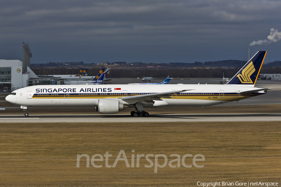 Singapore Airlines Boeing 777-312(ER) (9V-SWR) | Photo 42245