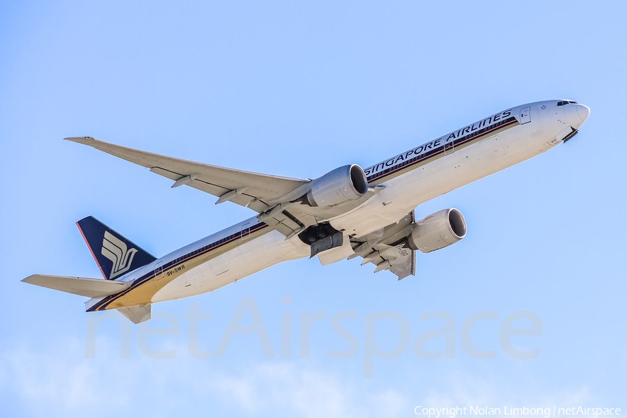 Singapore Airlines Boeing 777-312(ER) (9V-SWR) | Photo 468884